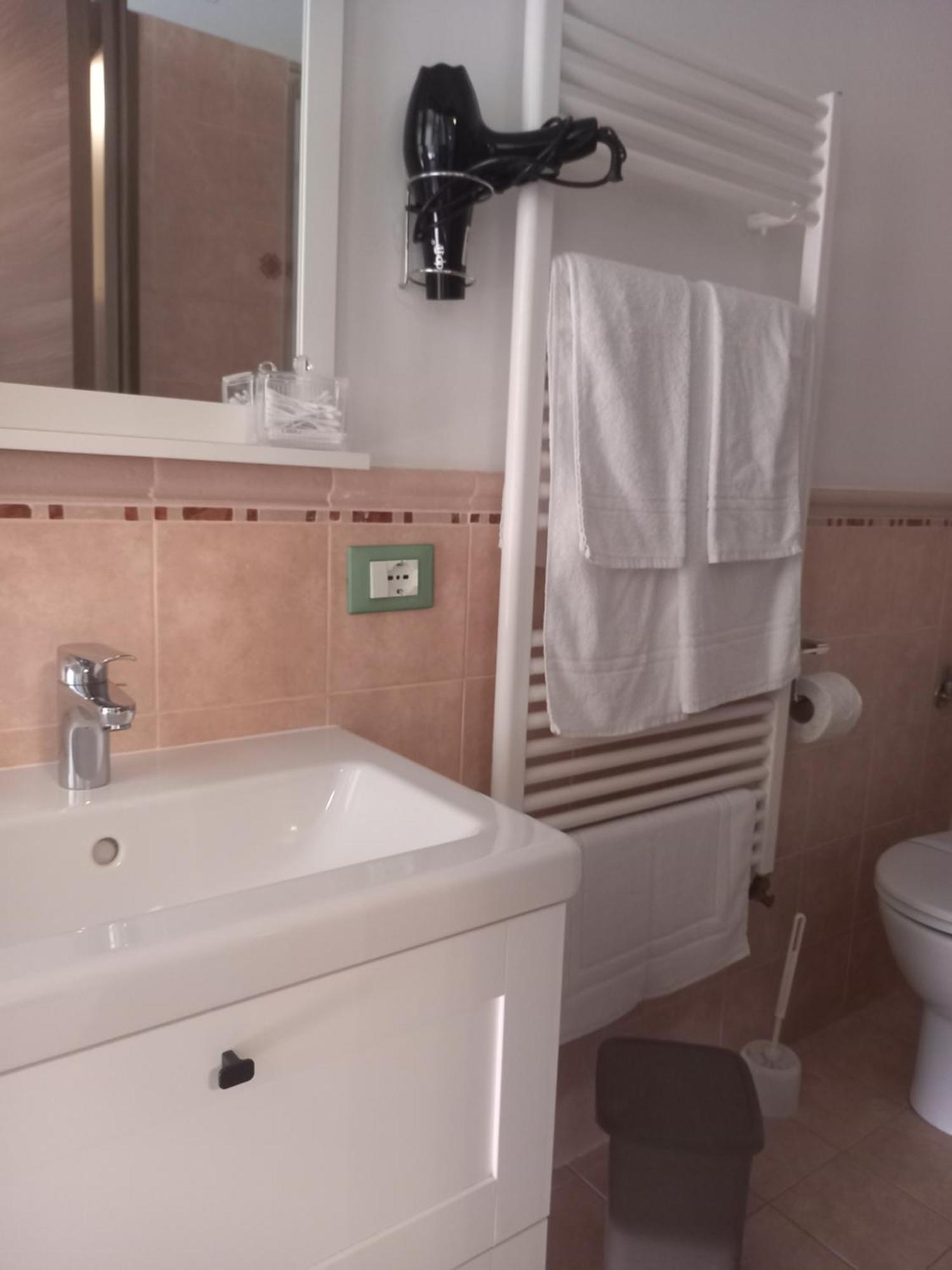 Irene Home Syracuse Ngoại thất bức ảnh